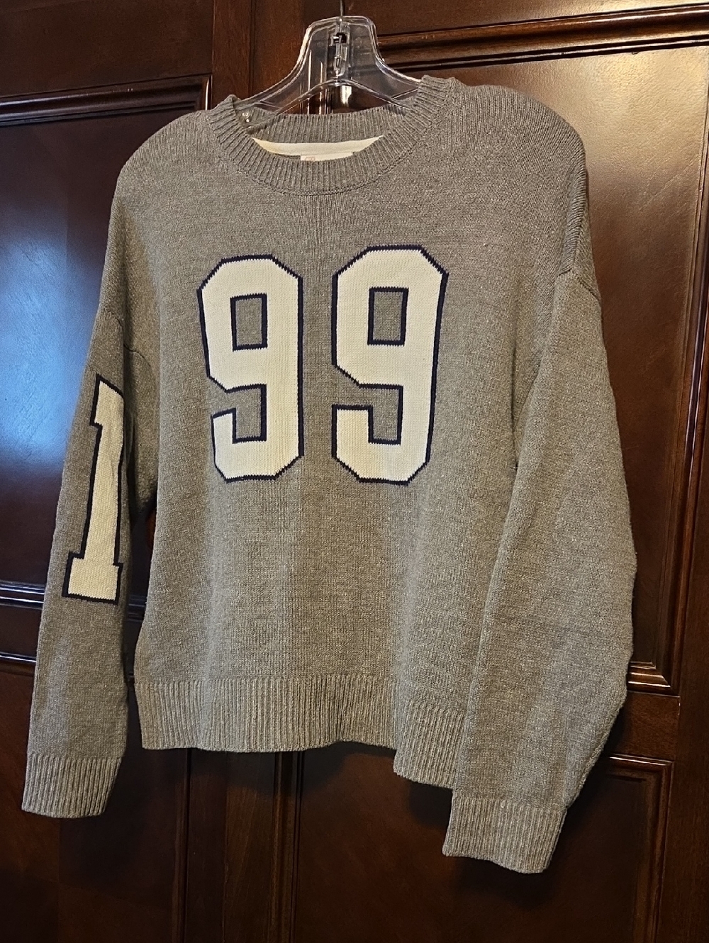 Gianni Bini Gray Crewneck Sweater with White '99 Appliqué
